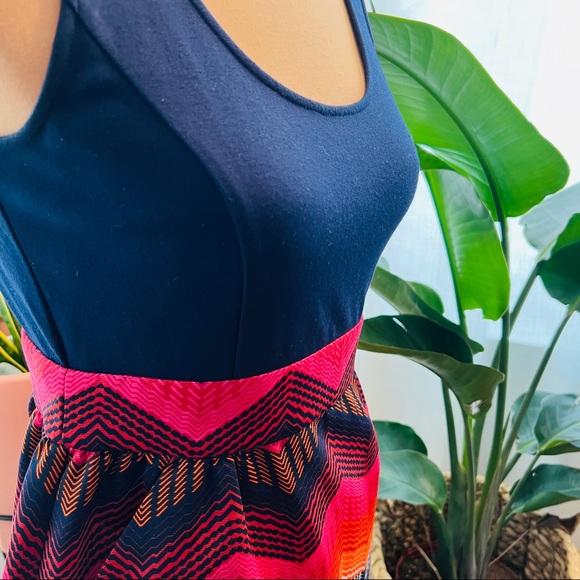 Anthropologie - Tabitha - Navy Bright Chevron Fit and Flare Dress - 2 - Picture 5 of 9